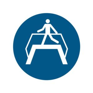 ISO 7010 - M023 - Oversteekplaats gebruiken verplicht